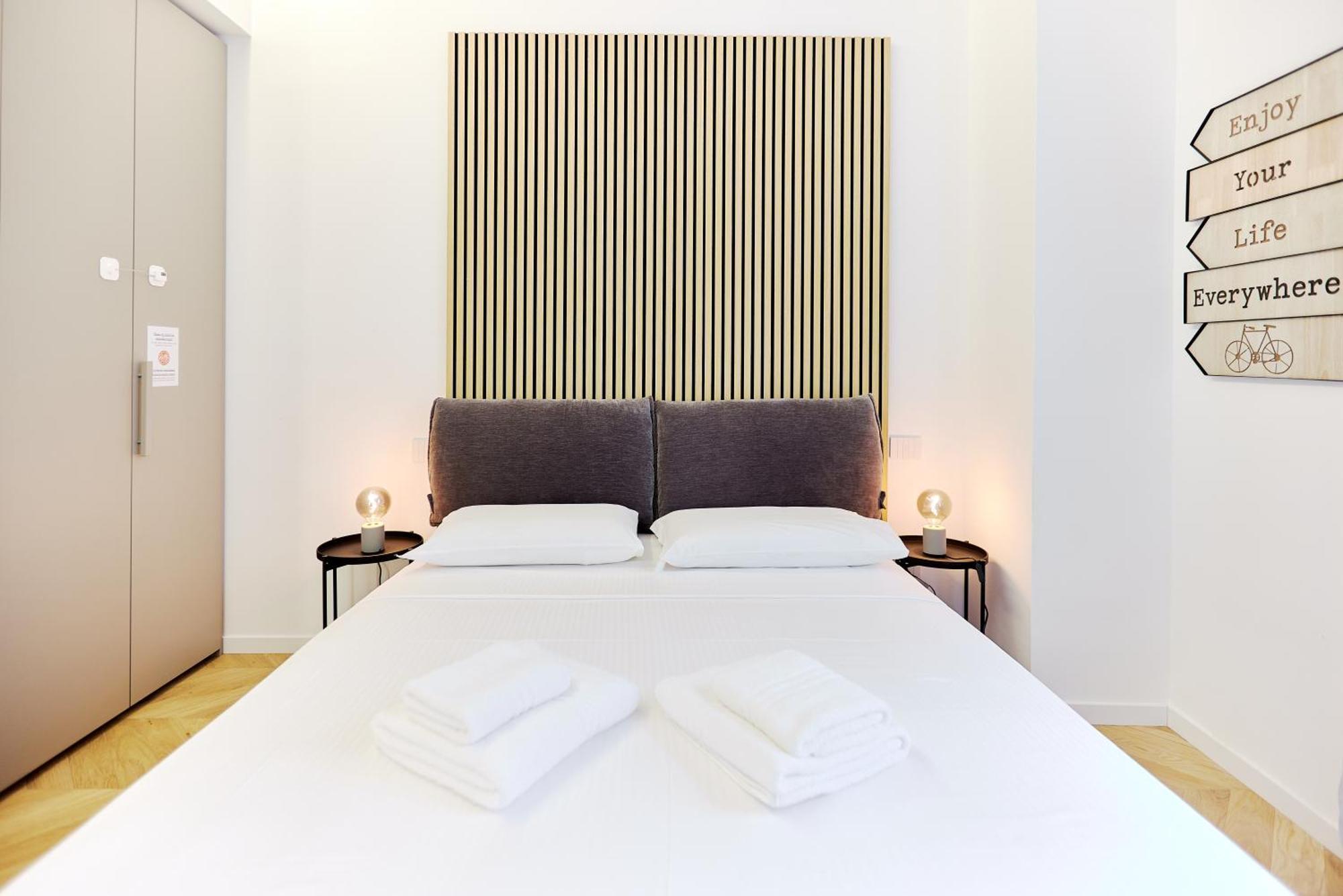 Duomo Imperial Suits - Modern And Comfortable 米兰 外观 照片