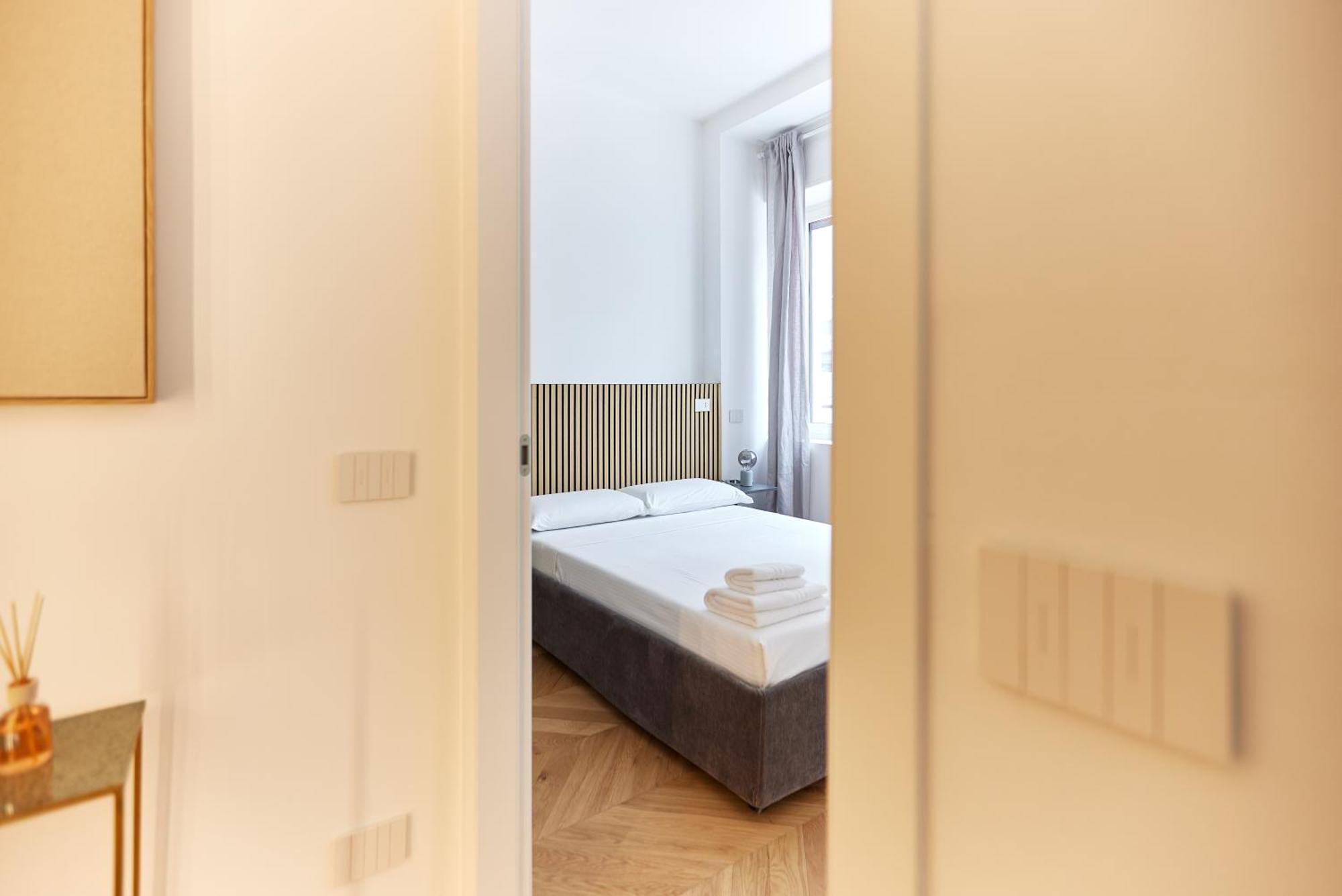 Duomo Imperial Suits - Modern And Comfortable 米兰 外观 照片